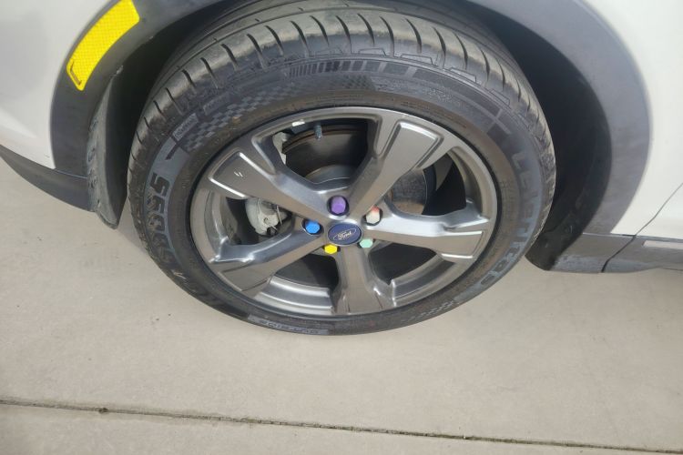 福特 翼虎 2019款 EcoBoost 180 两驱豪翼型 国VI车身外观6007