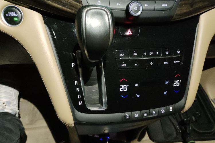 别克GL8 2017款 ES 28T 豪华型 国V中控内饰18