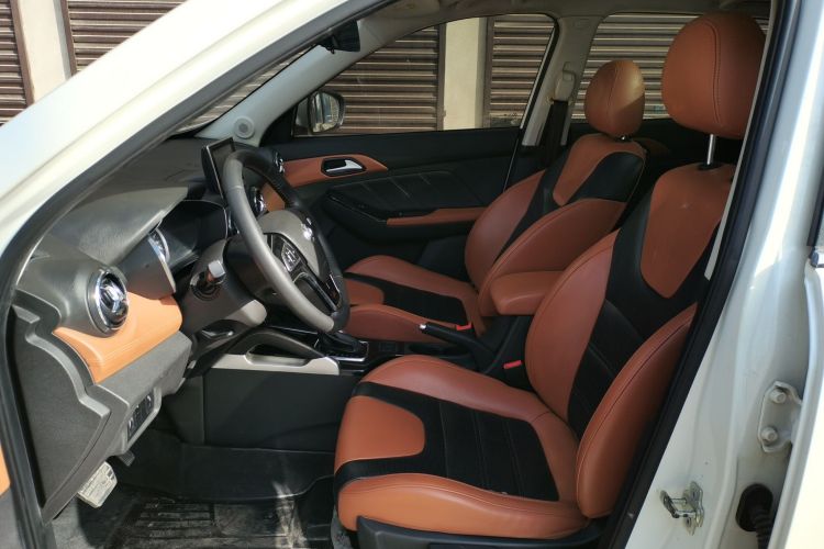 北京汽车 绅宝X35 2016款 1.5L 自动豪华版中控内饰19