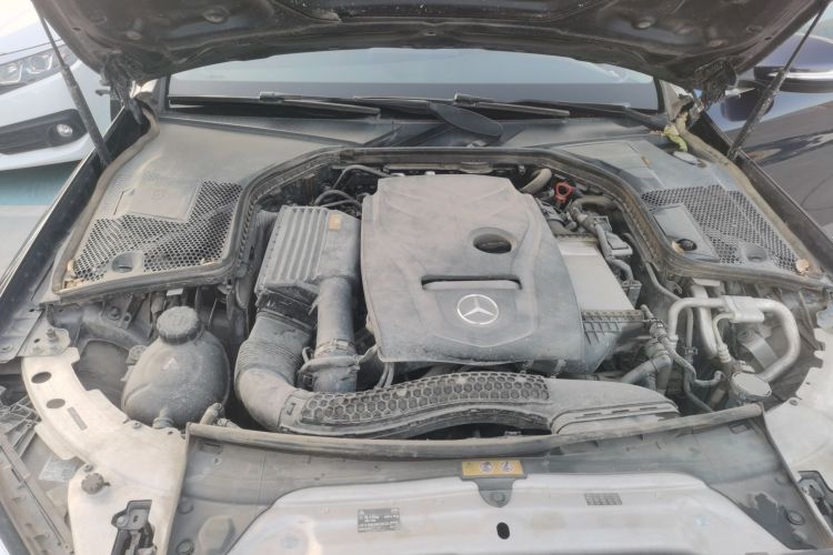 奔驰C级 2019款 C 180 L 时尚型运动版机舱底盘24