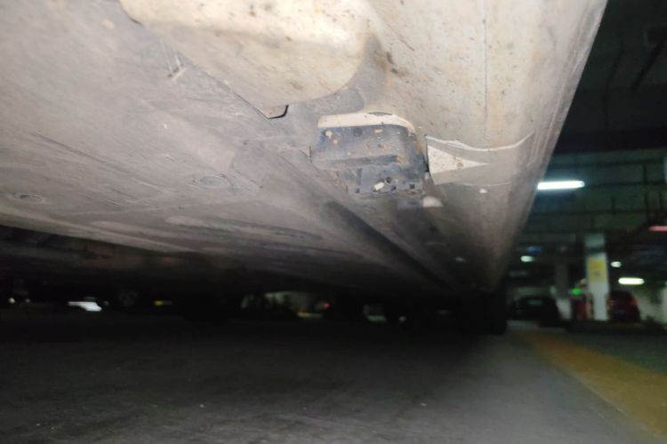 奔驰C级 2017款 改款 C 180 L 动感型运动版局部细节9004