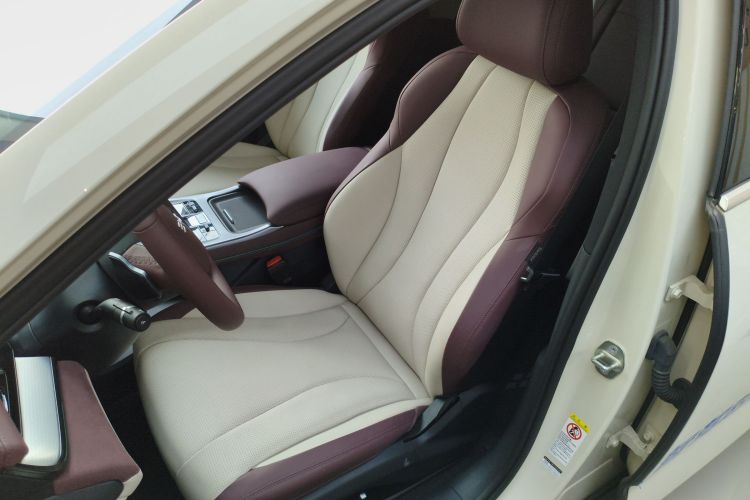 比亚迪 海豹07 DM-i 2025款 智驾版 DM-i 1.5L 125km 尊贵型局部细节19