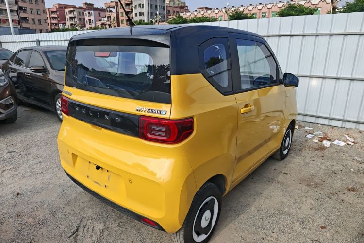 五菱汽车 宏光MINIEV 2022款 马卡龙臻享款 三元锂车身外观7