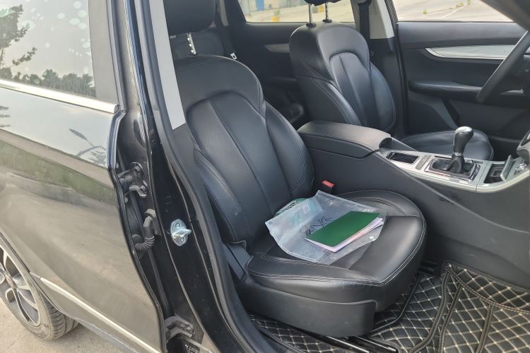 汉腾汽车 汉腾X5 2018款 1.5L 手动精英版局部细节41