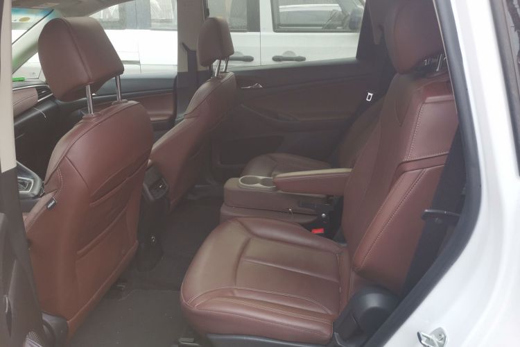 别克GL6 2019款 18T 6座互联豪华型 国VI中控内饰21