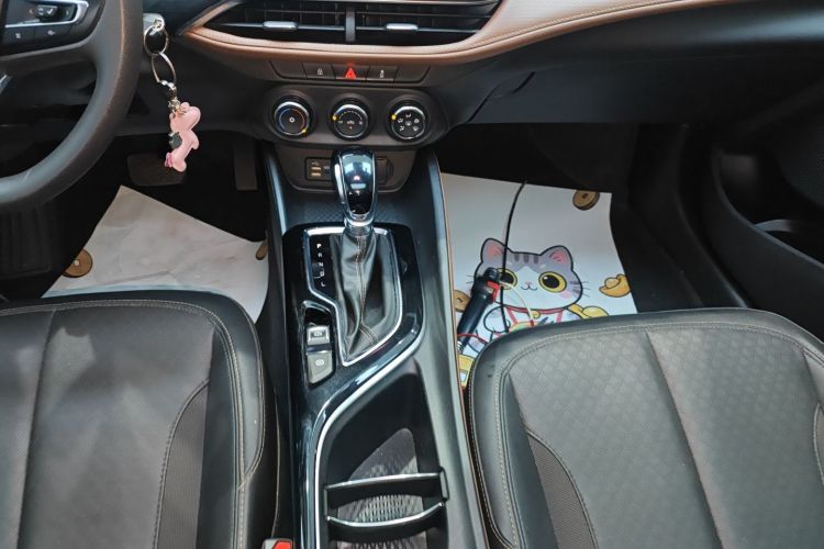 别克 威朗 2022款 Pro 533T 乐享版中控内饰18