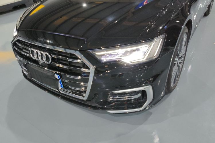 奥迪A6L 2023款 改款 45 TFSI quattro 臻选动感型局部细节36