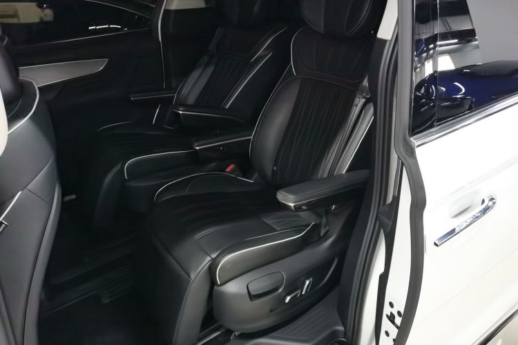 荣威iMAX8 2021款 400TGI Supreme系列陆尊版中控内饰21