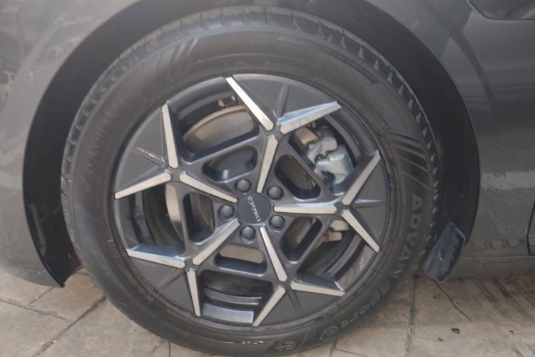 领克Z10 2024款 95kWh 766km后驱Max车身外观6007