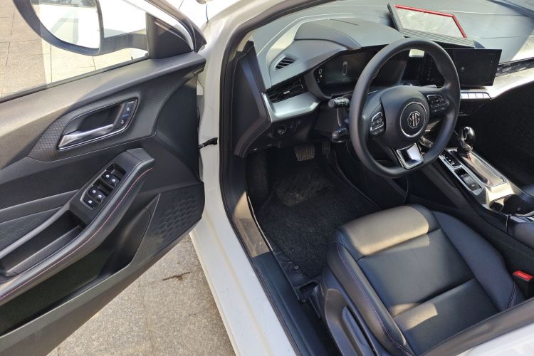 名爵 MG5 2021款 改款 180DVVT CVT青春豪华版中控内饰20