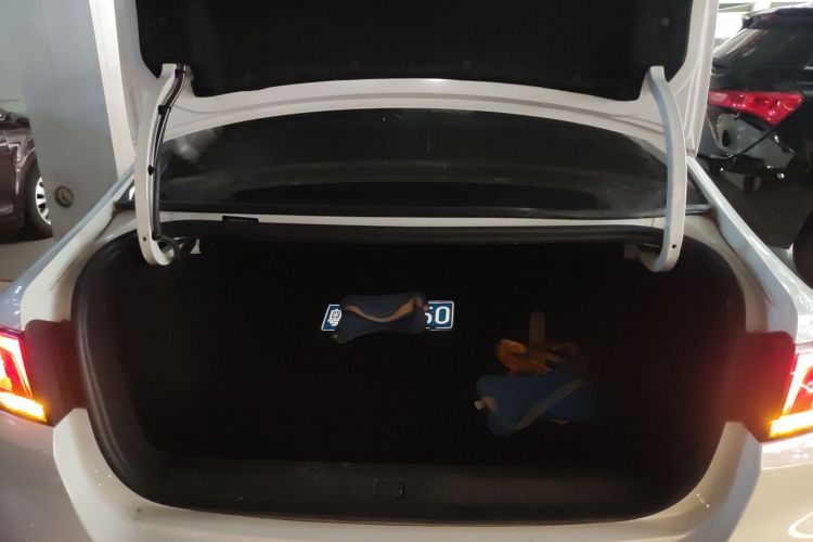 标致308 2016款 1.6L 自动豪华版局部细节23