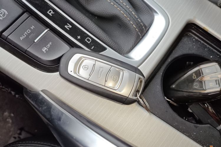 吉利汽车 博越 2018款 1.8TD 自动两驱智慧型4G互联版中控内饰11