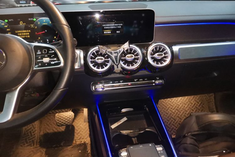 奔驰GLB 2020款 GLB 180 时尚型局部细节16