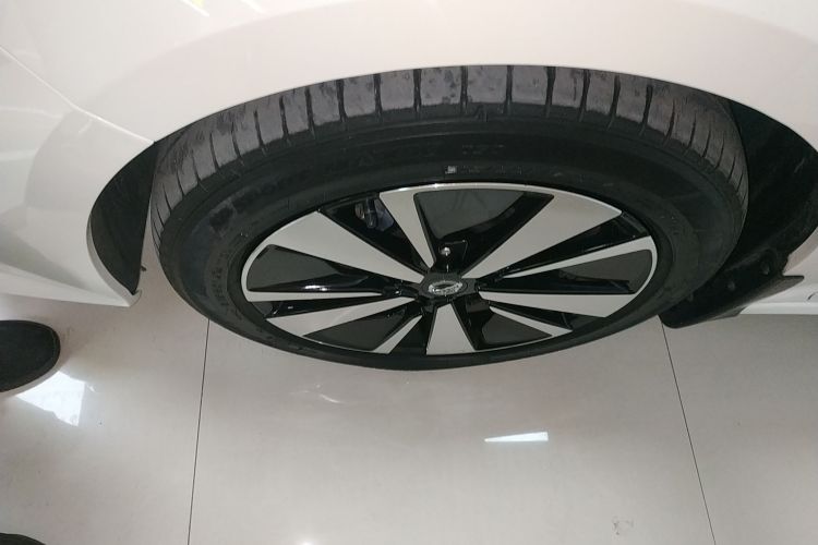 日产 天籁 2021款 2.0T XL 智进版车身外观6001