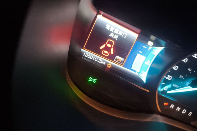 福特 探险者(进口) 2017款 2.3T 精英版中控内饰15