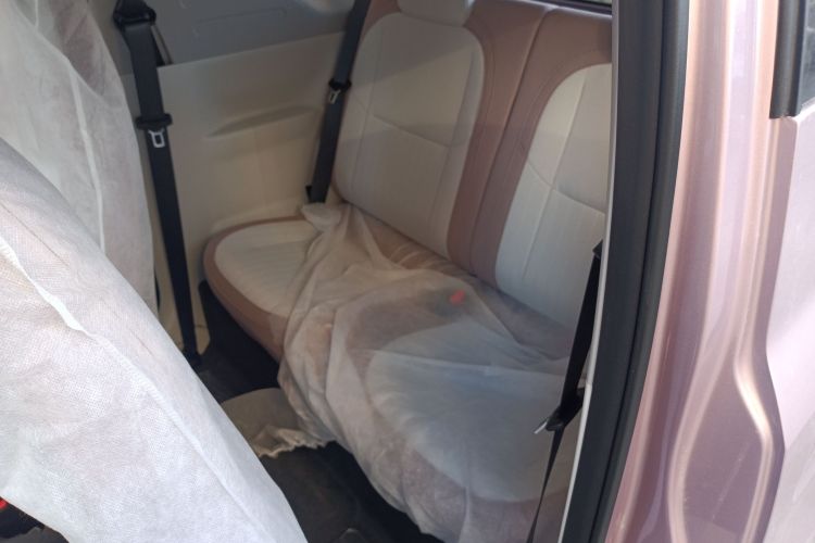 吉利银河 熊猫 2025款 210km 元气熊中控内饰21