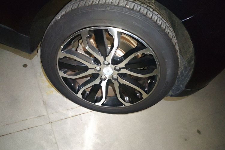 路虎 揽胜运动版 2016款 3.0 SC V6 HSE DYNAMIC车身外观10