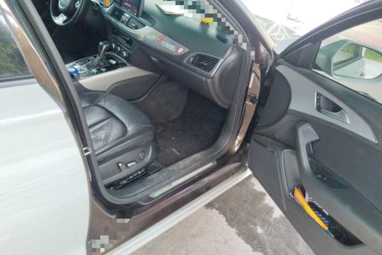 奥迪A6(进口) 2015款 3.0T allroad quattro局部细节9005