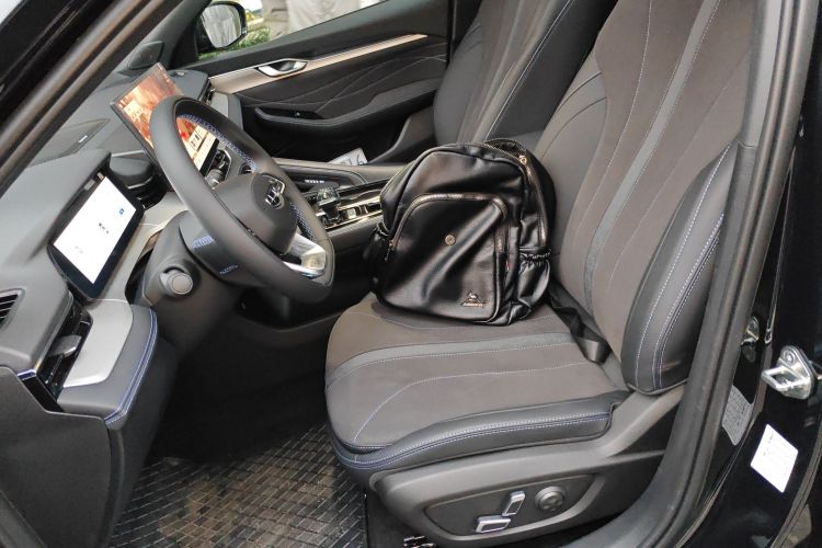 吉利汽车 星瑞 2026款 东方曜 2.0TD 揽星版中控内饰19