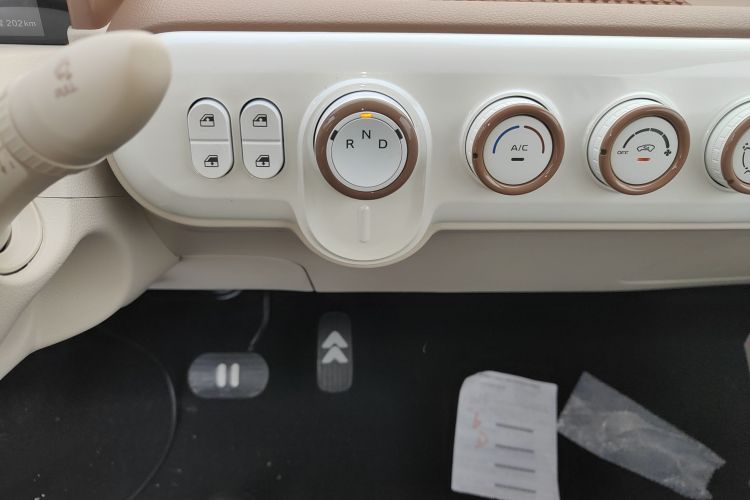 奔腾小马 2026款 222km 萌趣马 Plus中控内饰18