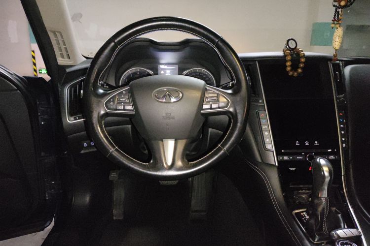 英菲尼迪Q50L 2016款 2.0T 舒适版中控内饰13