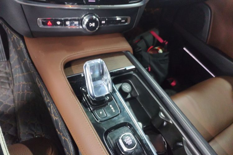 沃尔沃S90 2021款 B5 智远豪华版中控内饰18