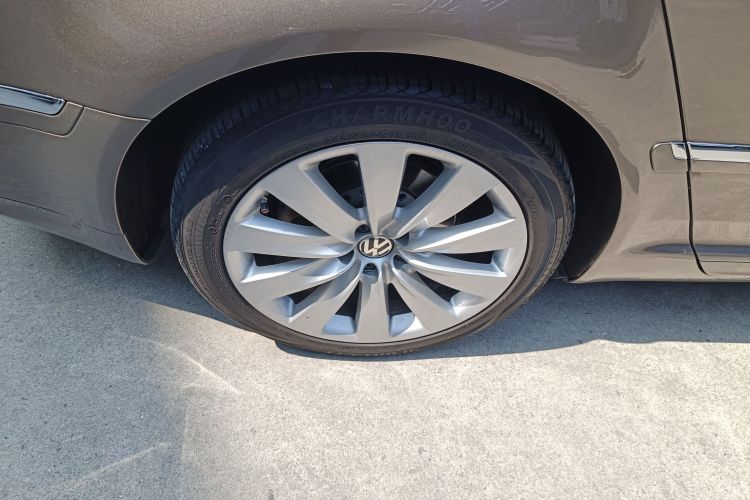 大众 辉腾 2011款 3.6L V6 4座加长Individual版车身外观56