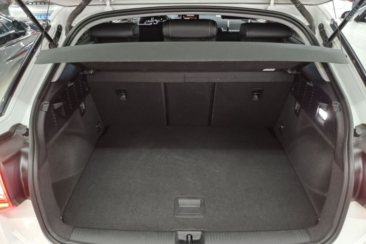 奥迪Q2L 2022款 35 TFSI 进取致雅型局部细节23