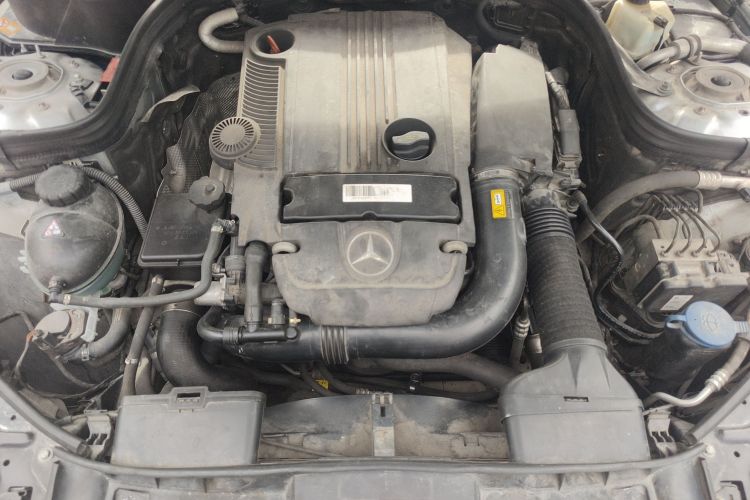 奔驰E级 2014款 改款 E 260 L 运动型局部细节24