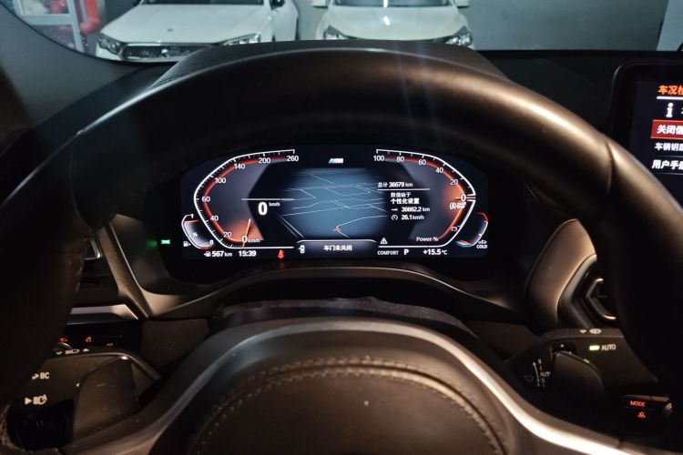 宝马X4 2022款 xDrive 25i M运动套装中控内饰14