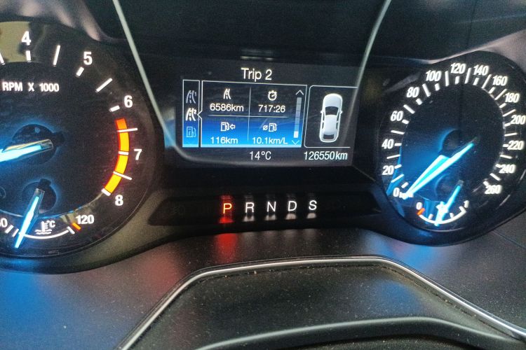 福特 蒙迪欧 2013款 2.0L GTDi200时尚型中控内饰15