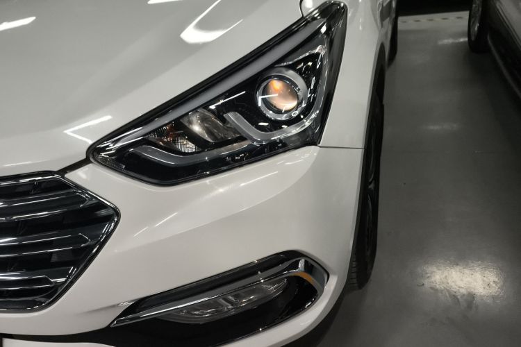 现代 胜达 2017款 2.4L 自动两驱智能型 5座局部细节36