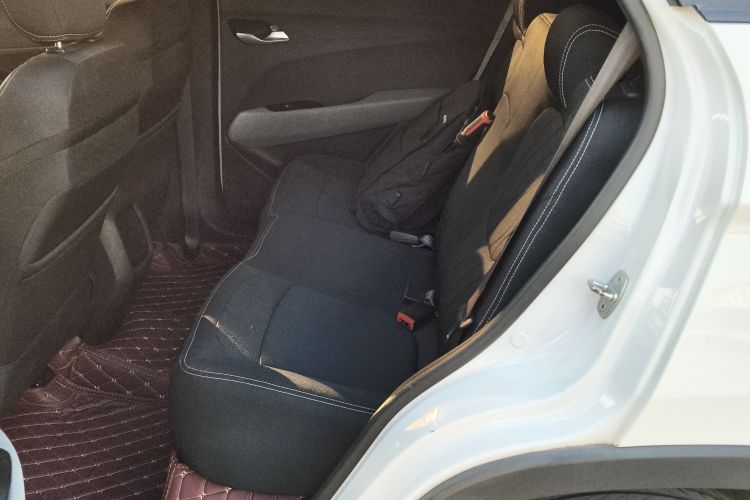 宝骏510 2019款 1.5L 手动劲享型77kW 国VI中控内饰21