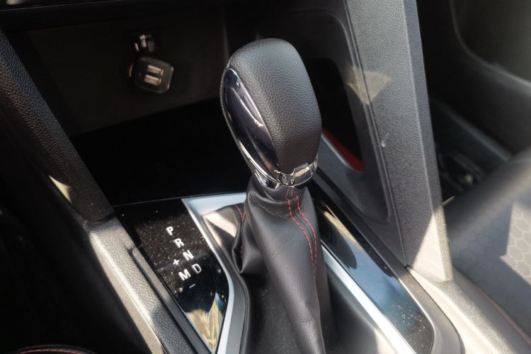 雪佛兰 沃兰多 2019款 Redline 530T 自动纵享版（5+2款） 国VI中控内饰18