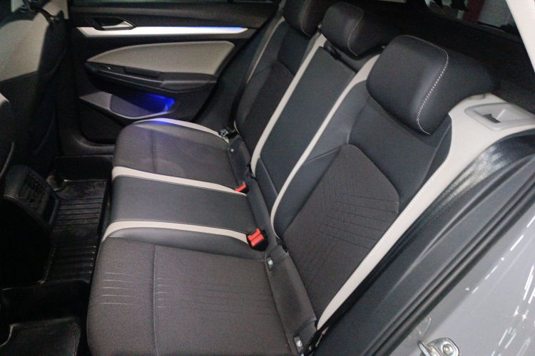 大众 高尔夫 2021款 280TSI DSG Pro中控内饰21