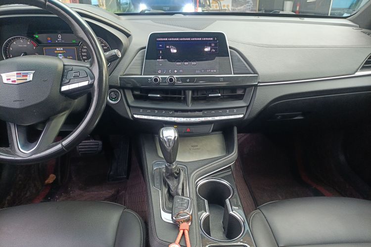 凯迪拉克CT4 2020款 28T 时尚型中控内饰16