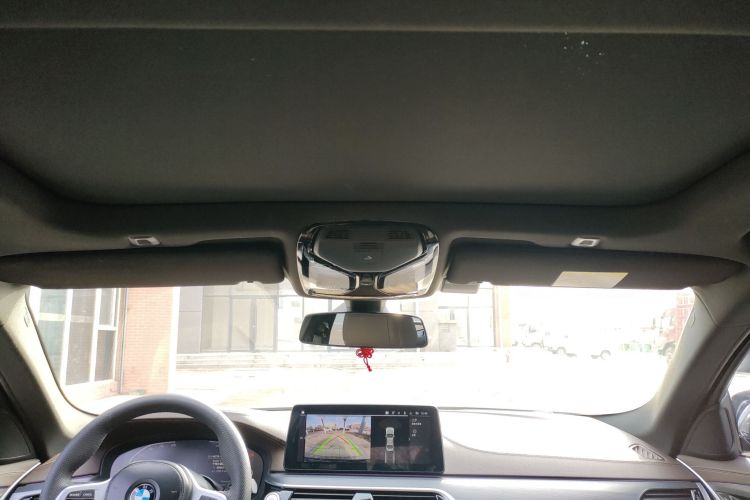 宝马5系新能源 2021款 535Le M运动套装中控内饰22