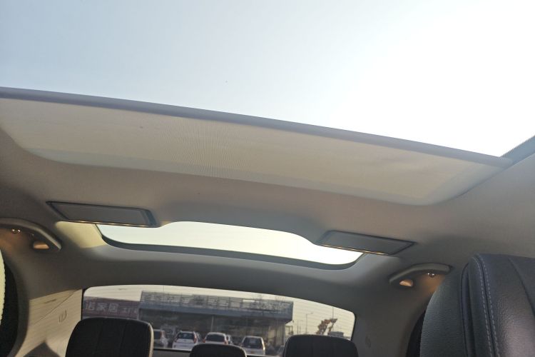 奔驰C级 2021款 C 260 L 运动星耀臻藏版局部细节22