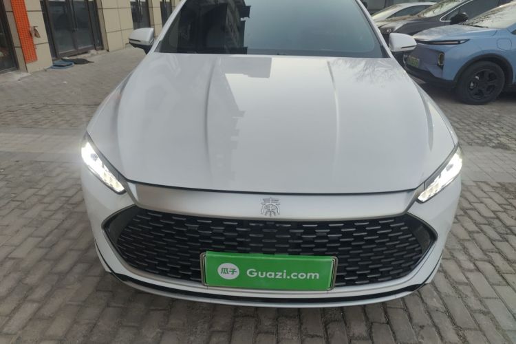 比亚迪 秦PLUS 2023款  冠军版 DM-i 120KM超越型车身外观6001