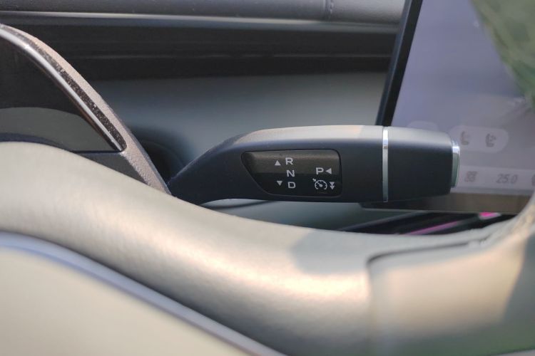 深蓝汽车 深蓝S07 2024款 285Max 乾崑智驾ADS SE增程版中控内饰18