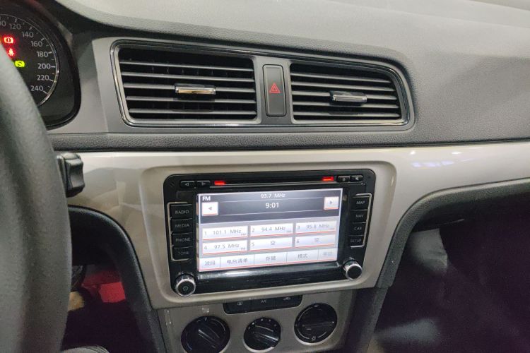 大众 朗行 2013款 1.6L 自动风尚型局部细节16