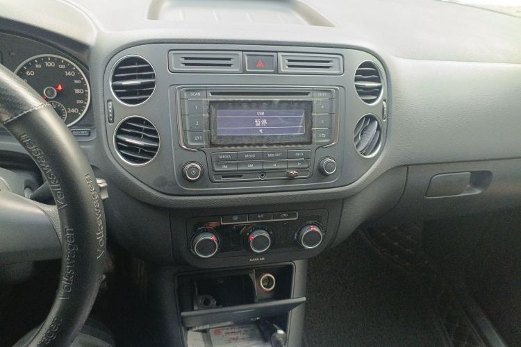 大众 途观 2016款 280TSI 自动两驱丝绸之路风尚版中控内饰16