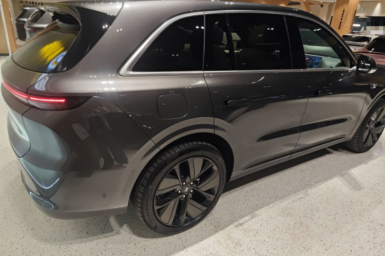 理想汽车 理想L6 2024款 Pro车身外观6005