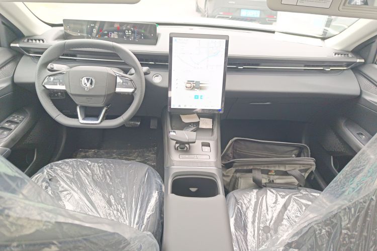 长安 逸动 2025款 蓝鲸 1.5T 500Bar尊贵型中控内饰7002