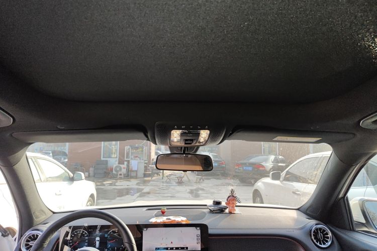 奔驰GLB 2022款 改款 GLB 200 动感型局部细节22