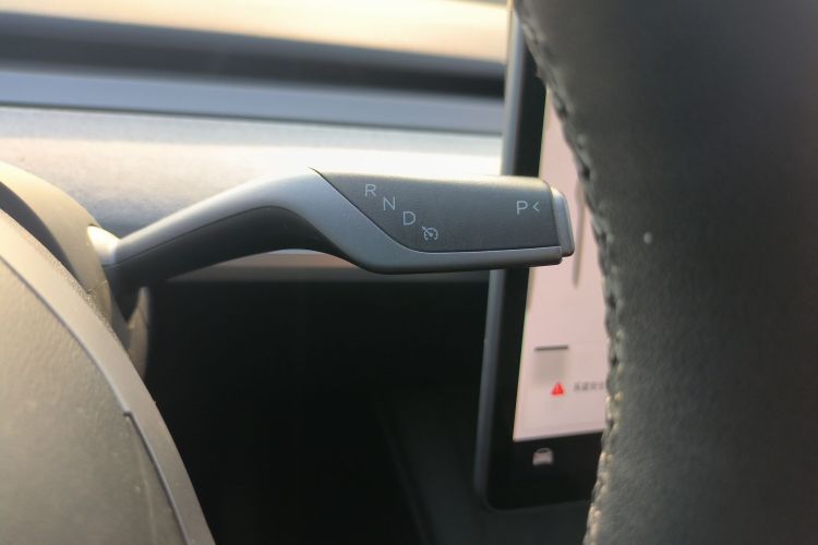 特斯拉 Model Y 2024款 后轮驱动版中控内饰18