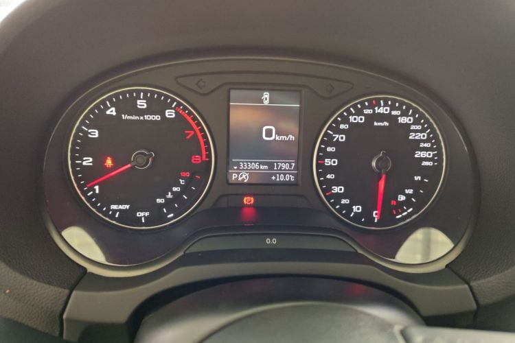 奥迪A3 2017款 Sportback 35 TFSI 风尚型中控内饰14