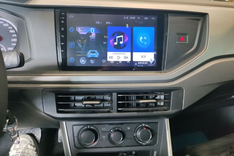 大众 Polo 2019款 Plus 1.5L 自动全景乐享版中控内饰16
