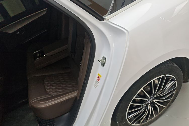 比亚迪 汉 2023款 EV 冠军版 506KM前驱尊贵型中控内饰21