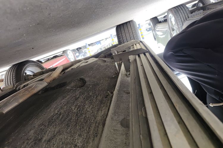 红旗HS5 2019款 2.0T 智联旗享四驱版局部细节9001